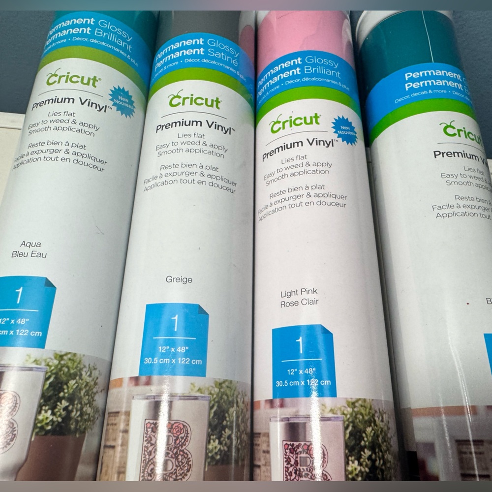 Cricut Premium Permanent Vinyl Bundle Lot (4 Rolls) Glossy Colors New Sealed - Picture 7 of 9
